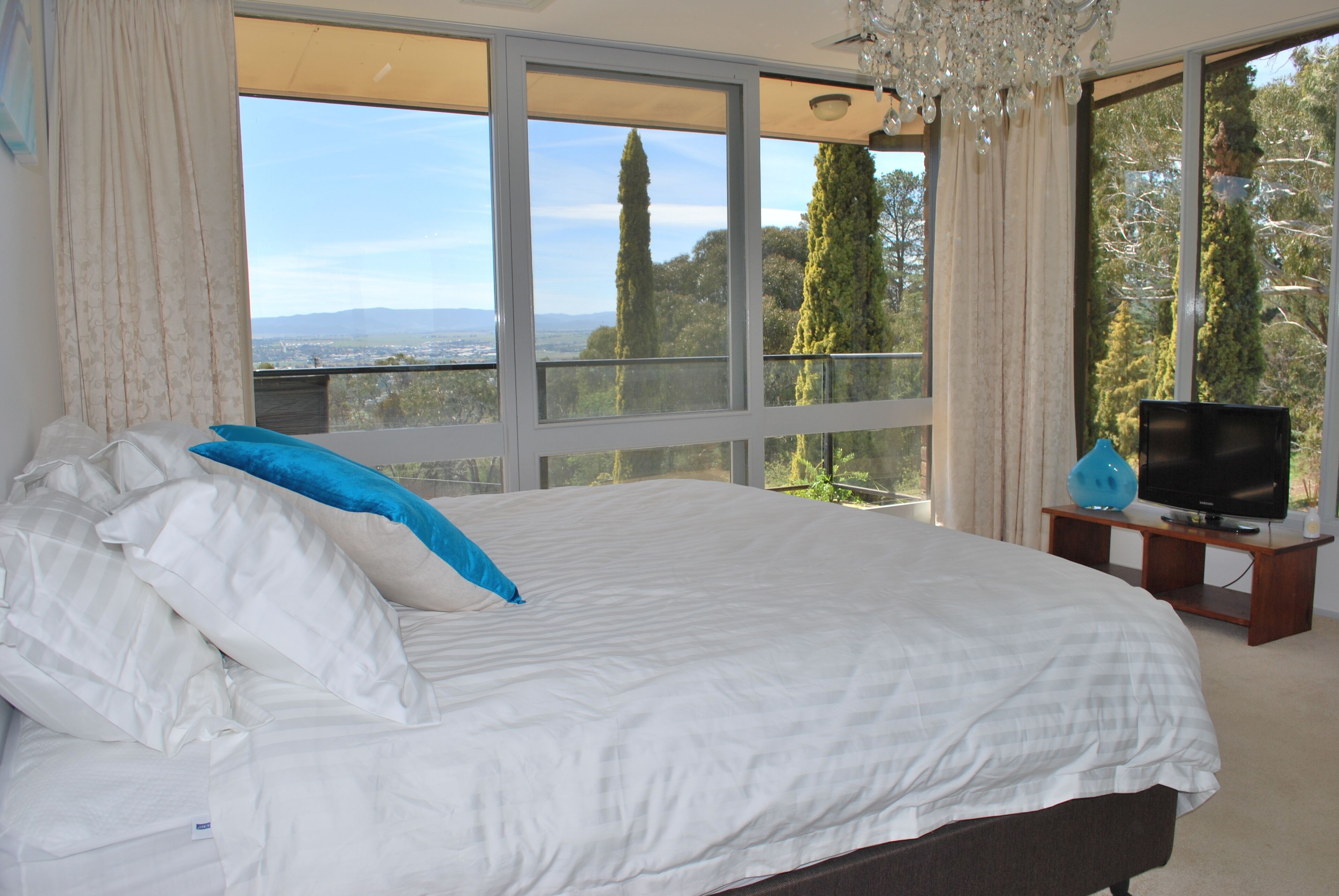 The Cutting Mt Panorama