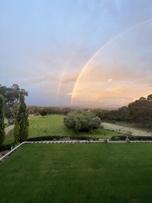 Property grounds - The Cutting Mount Panorama (Mount Panorama)