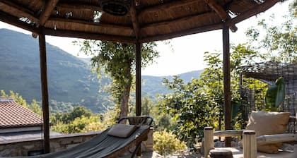 Beautiful private villa for 8 people with private pool, WIFI, TV, patio and pets allowed