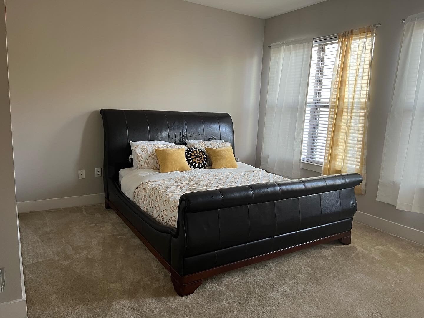 Calm n cozy In Midtown Atlanta 10mins away from the city