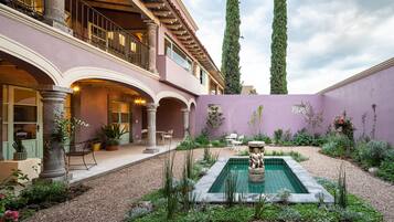 Luxury Villa | Garden