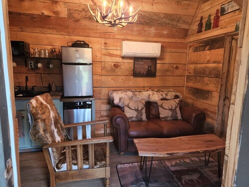 Lazy Bear Retreat by the Creek