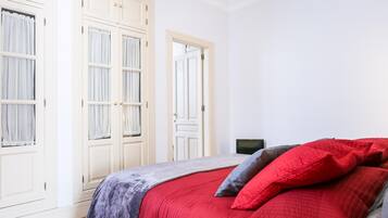 2 slaapkamers, een strijkplank/strijkijzer, wifi, beddengoed