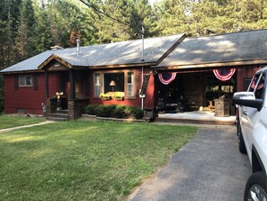Exterior - Cozy cabin in the woods by Lake Nokomis and Bearskin trails (Tomahawk)