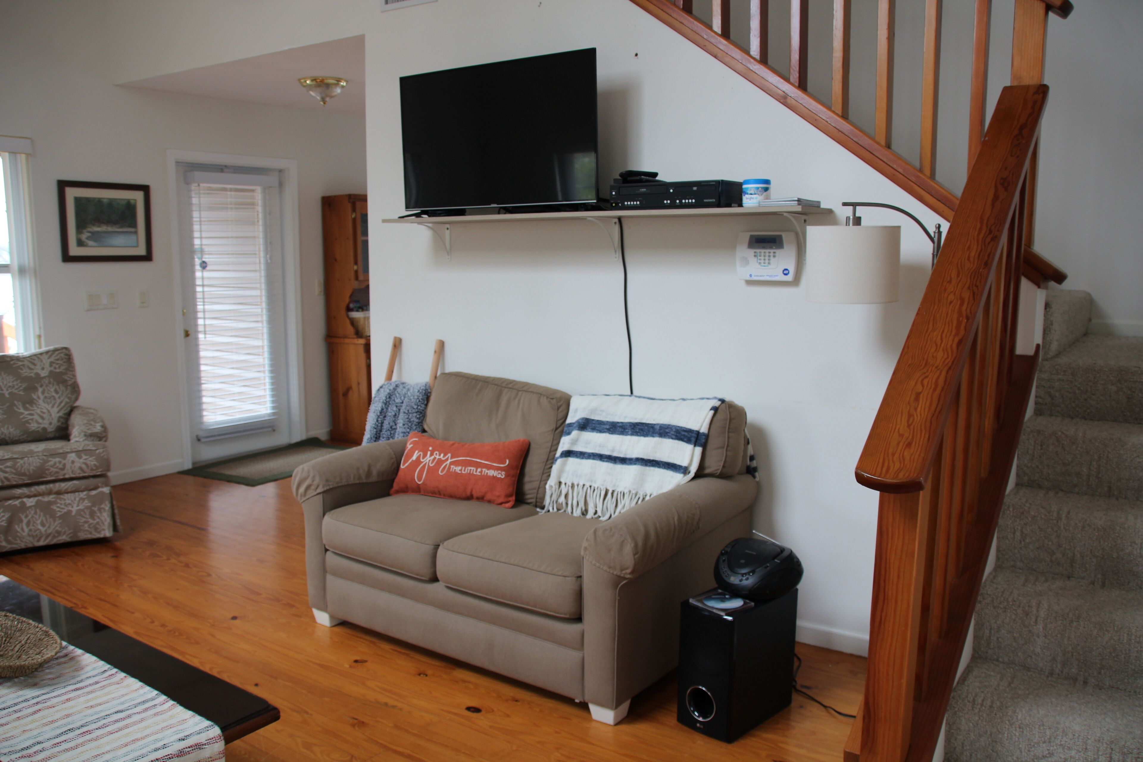 Secluded Lakehouse on 100-acre Spring-fed Lake