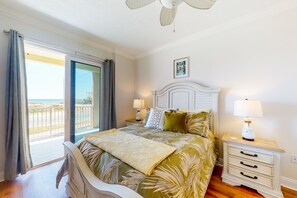 2 bedrooms, iron/ironing board, Internet, bed sheets
