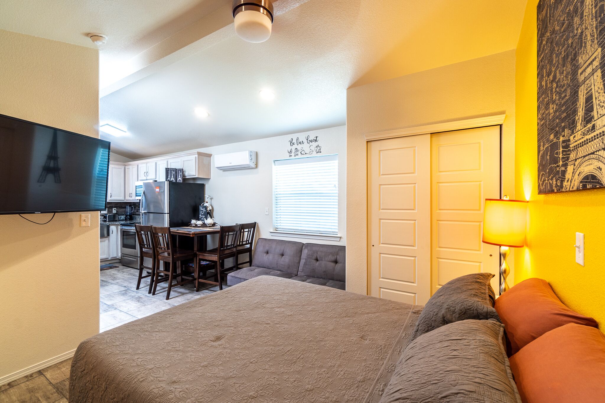 Tiny Paris home| Full Kit|Suite|Safe & Comfortable 