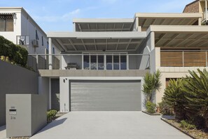 Exterior - Coastal Charm (Salamander Bay)