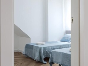 4 Schlafzimmer, Bügeleisen/Bügelbrett, Internetzugang, Bettwäsche