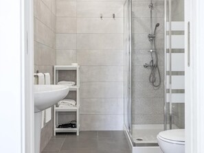 Bañera y toallas
