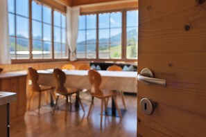 Dining - Apartment 'Paracia Pec' with Access to Ski Slopes, Mountain View, Balcony & Wi-Fi (Badia)