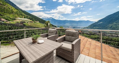 Holiday Apartment Rasnerhof - Tschigat with Mountain View, Balcony & Wi-Fi