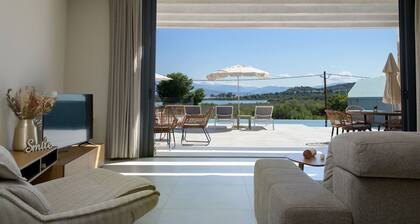 Villa Waterlily - Modern vacation villa with private pool in Corfù, Greece