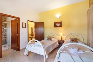 3 habitaciones, wifi gratis y ropa de cama 