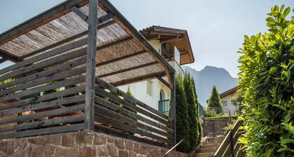 Appartement "Santner" avec vue sur les montagnes, terrasse et Wi-Fi