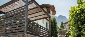 Ferienwohnung "Santner" mit Bergblick, Terrasse & WLAN