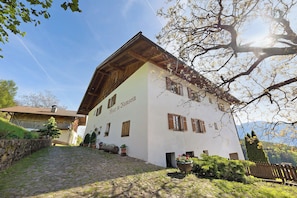 Esterni