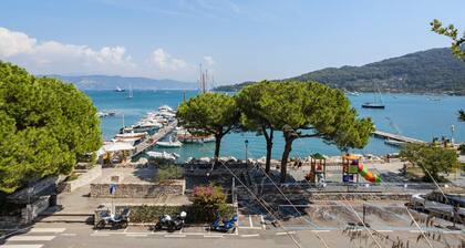 Holiday Home 'La ca Bela' with Sea View, Garden and Wi-Fi