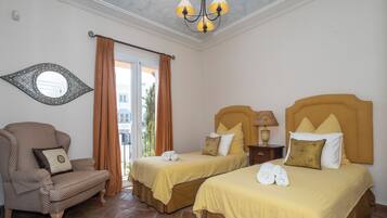 2 slaapkamers, een strijkplank/strijkijzer, gratis wifi