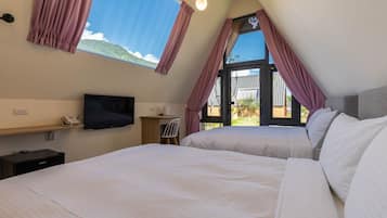Gallery Double Room | Down comforters, pillowtop beds, desk, blackout drapes