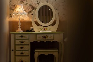 Couette en duvet d'oie, surmatelas, bureau, rideaux occultants