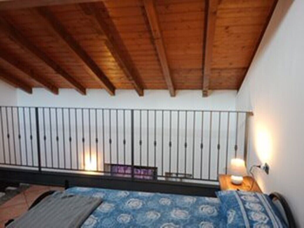 detached house a few meters from the lake