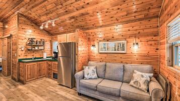 TV, fireplace, DVD player