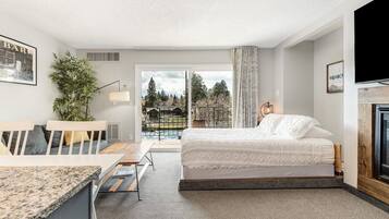 1 bedroom, iron/ironing board, free WiFi, bed sheets