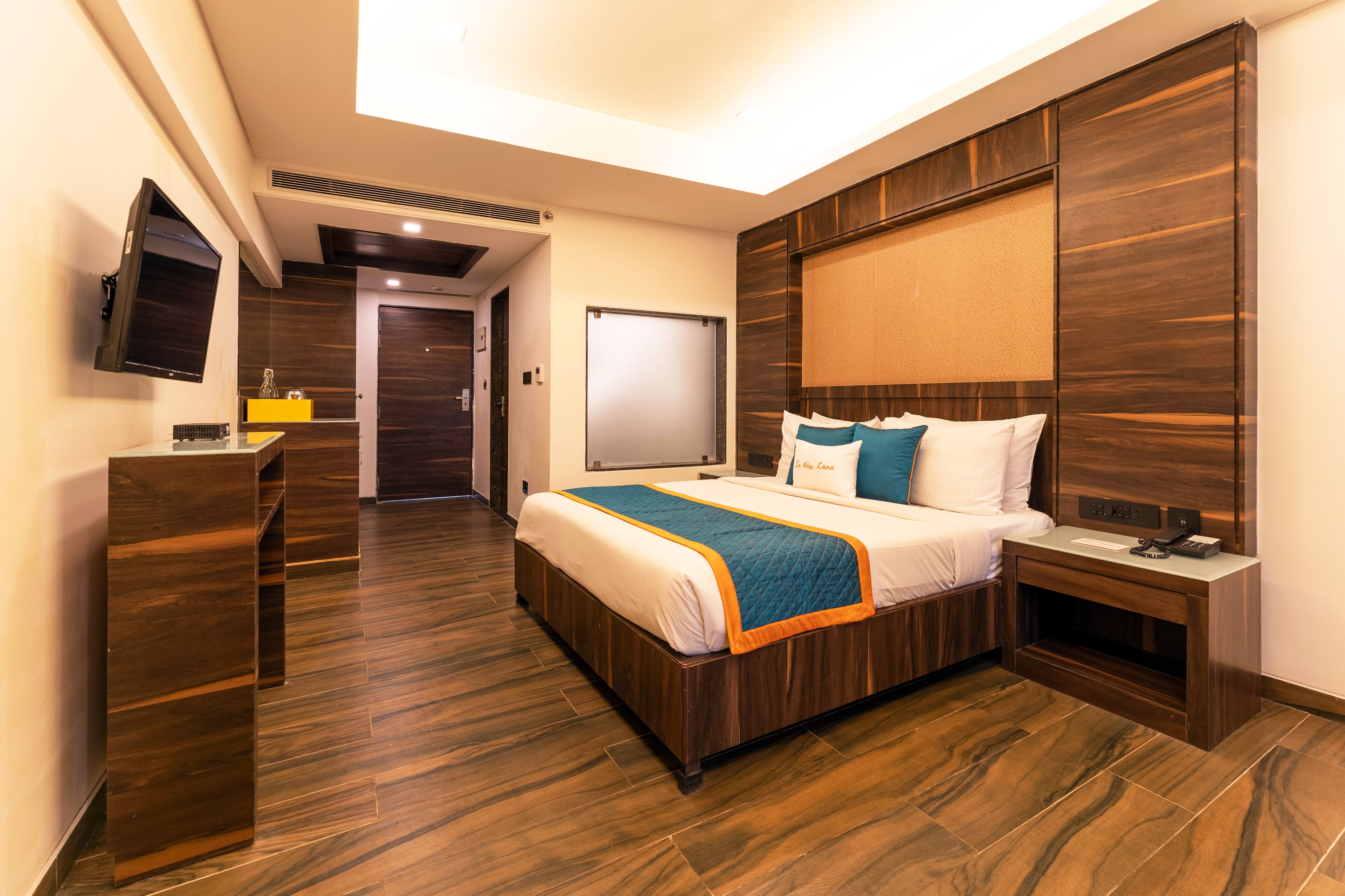 Connect Suite | Roupas de cama premium, frigobar, Wi-Fi de cortesia, roupa de cama