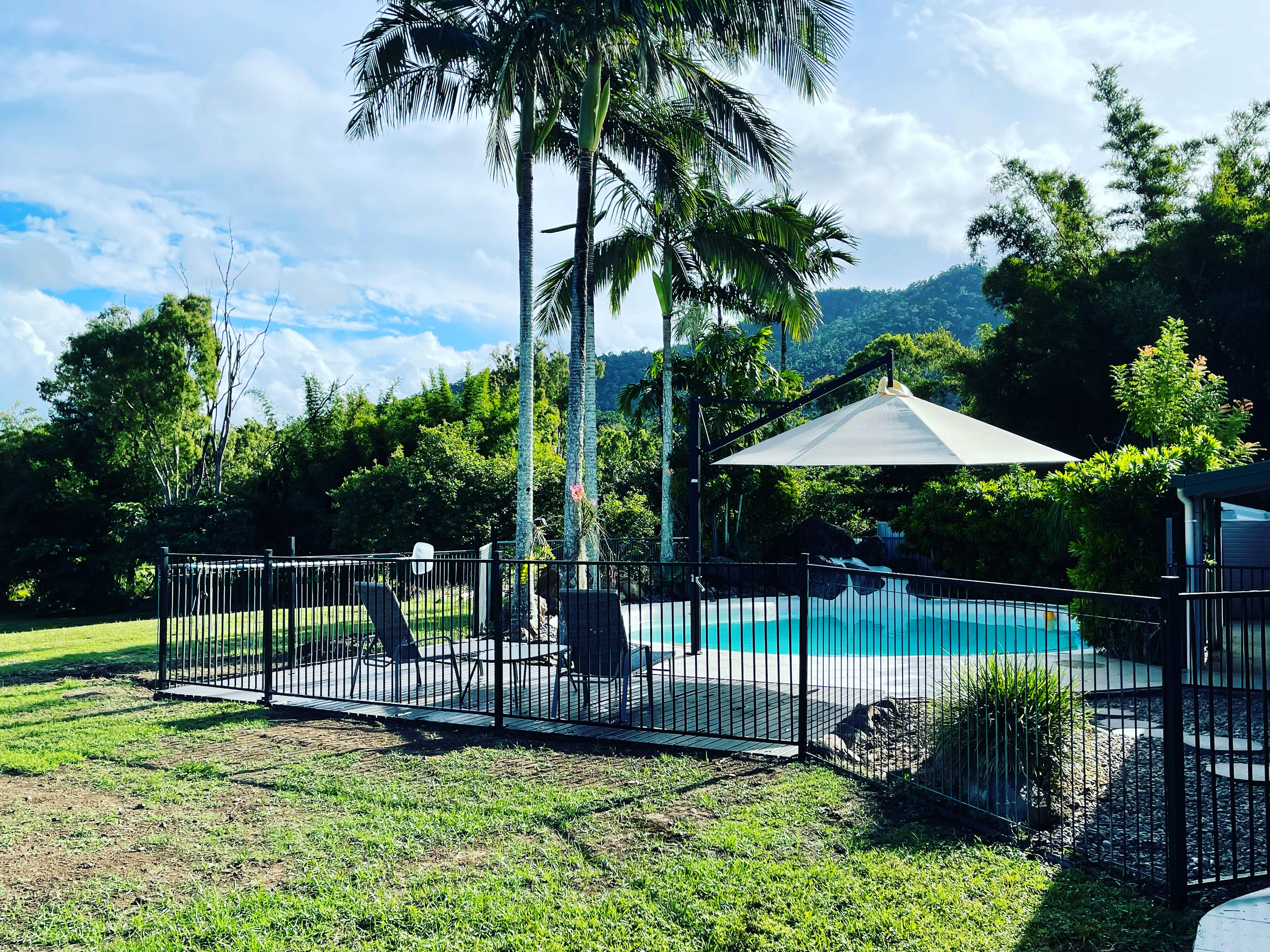 Sugarloaf Villa - lush tropical Whitsunday retreat