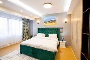 3 Schlafzimmer, Schreibtisch, Bügeleisen/Bügelbrett, kostenloses WLAN