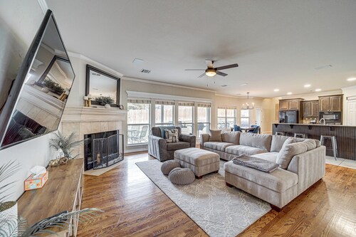 Pet-Friendly Tulsa Escape w/ Private Hot Tub!