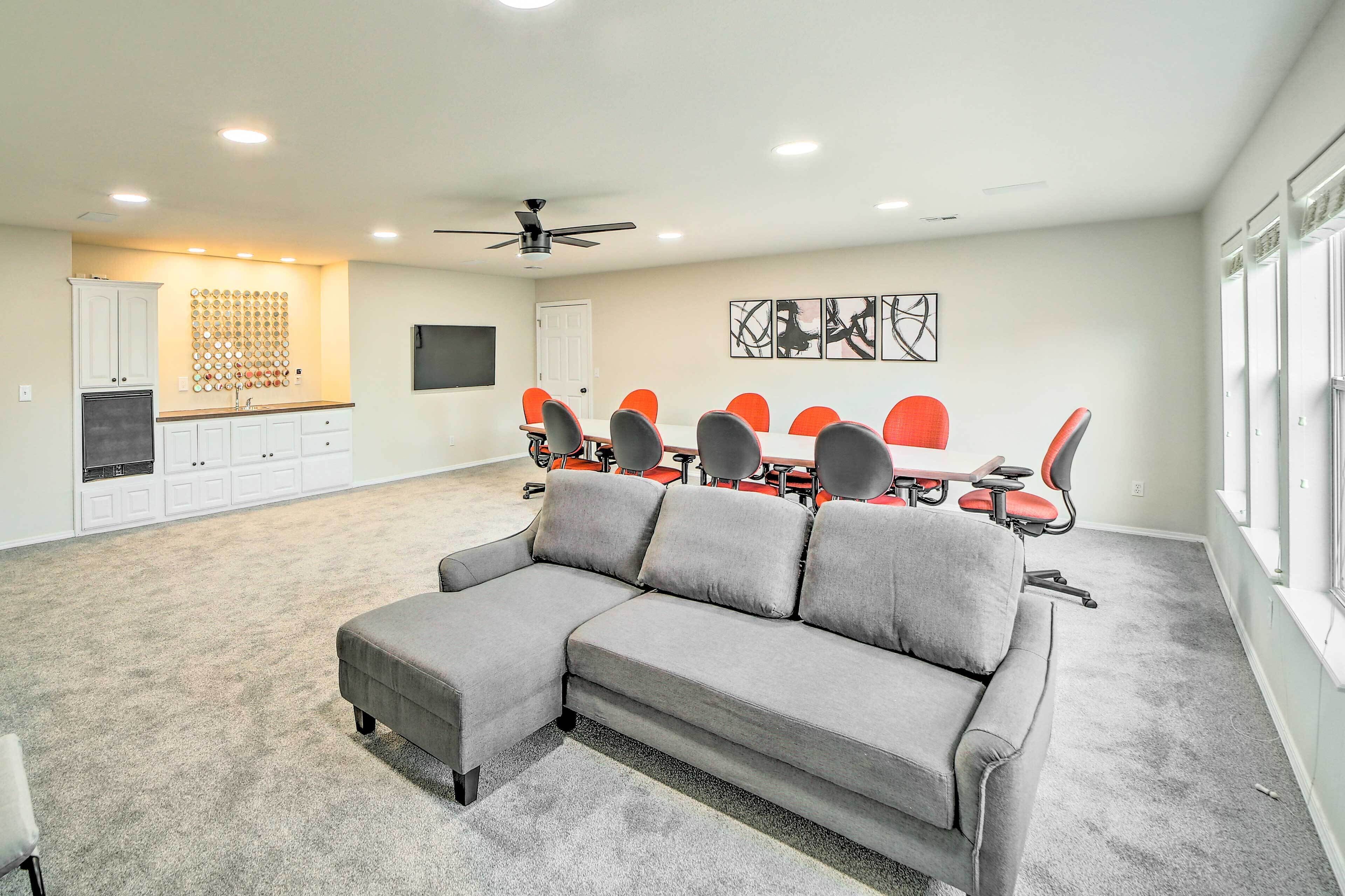 Pet-Friendly Tulsa Escape w/ Private Hot Tub!