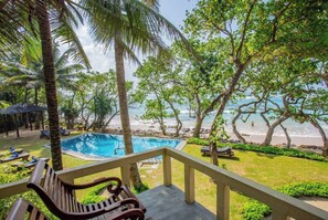 حمّام سباحة خارجي