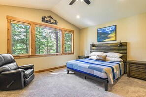 3 bedrooms, iron/ironing board, Internet, bed sheets - Beautiful Pagosa Springs Home w/ Deck & Grill (Pagosa Springs)