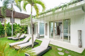 Terrace/patio - Villa between beach and rice fields (canggu)