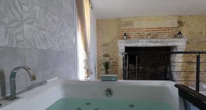 Charming cottage for 6 near Angers, countryside tranquility