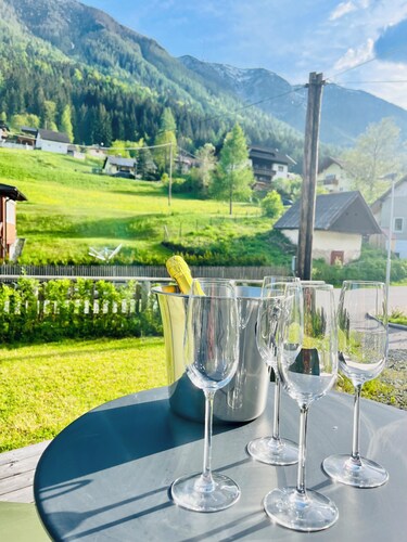 Follow the Hüttenteichhaus Lifestyle! - Wellness Wohnen mit Sauna und Garten