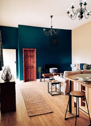 Interior - Luxury self-contained country cottage. Amazing views! (Scarborough)