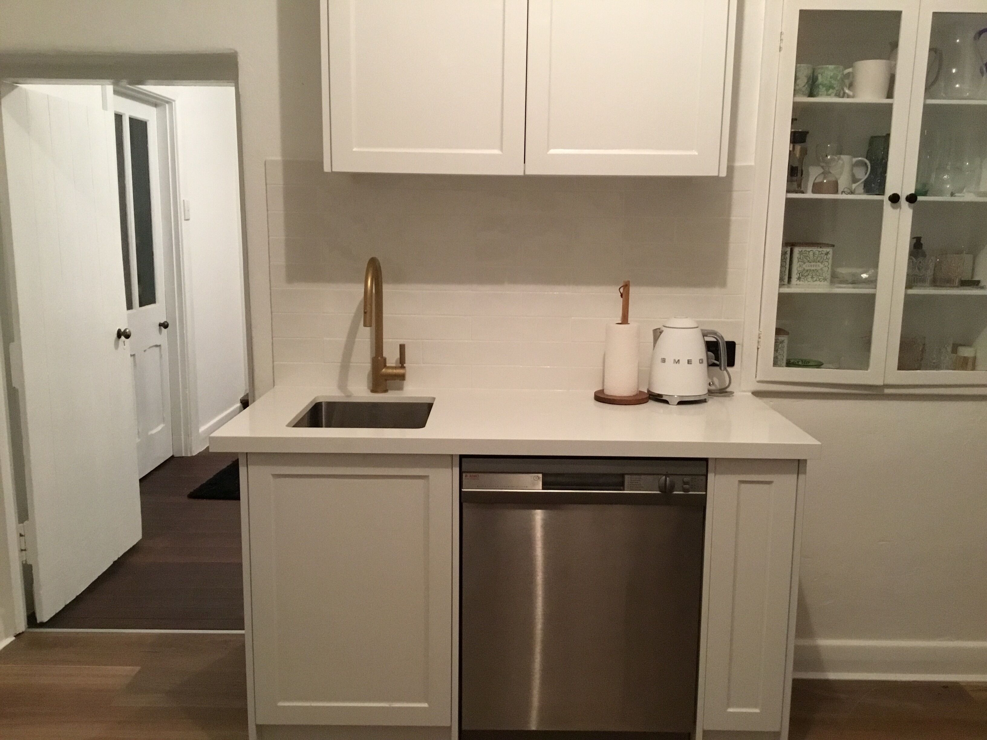 LUXURIOUS Gorgeous Cottage - In the Heart of Adelaide Hills — image 14