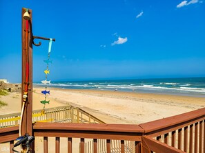 Beach nearby - Tides and Good Vibes- Ride the Wave of Relaxation! (North Topsail Beach)