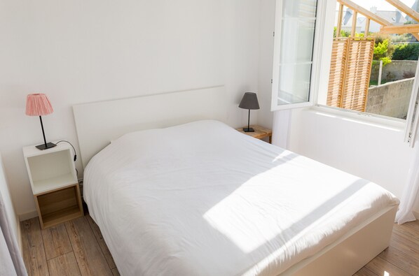 2 chambres, fer et planche à repasser, Wi-Fi gratuit
