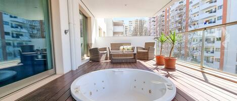 Bain à remous intérieur