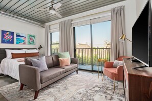 Smart TV, chimenea, tenis de mesa y estéreo 