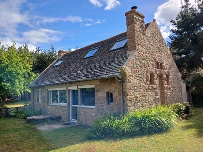 House in the heart of the pink granite coastline