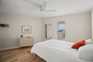 2 bedrooms, desk, free WiFi, bed sheets