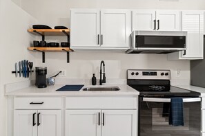 Fridge, microwave, oven, stovetop - City Beach Bungalows-WALK TO BEACH (Panama City Beach)