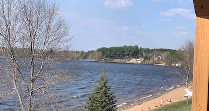 Golf Cart available! Gorgeous Golf & Lake Condo with heated pool