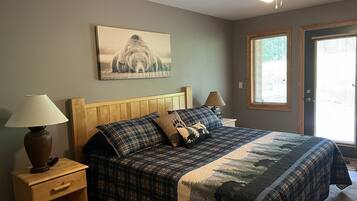 3 bedrooms, free WiFi, bed sheets, wheelchair access