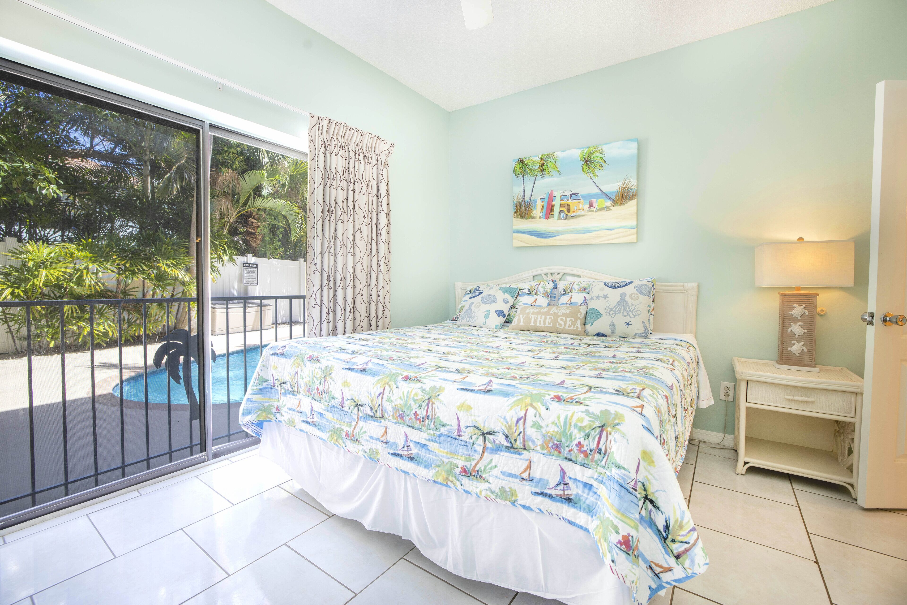 The Big Orange 1BR (Sunset) - Heated Pool, Siesta Village, Beaches, Big Breakfast, Sandbars!